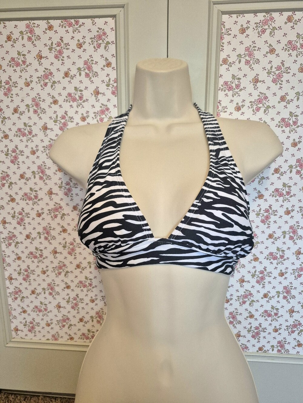 Old Navy Women's Black & White Zebra Halter Swim Top Size M